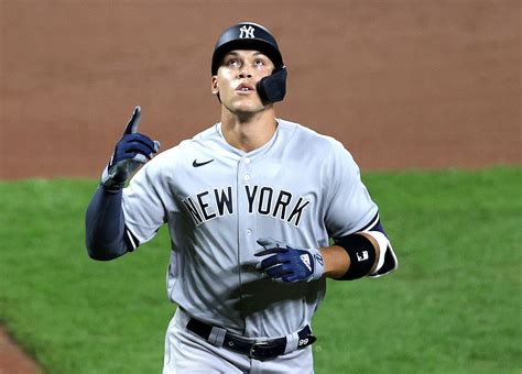 Yankees rally, Aaron Judge homers in 7-1 win over White Sox